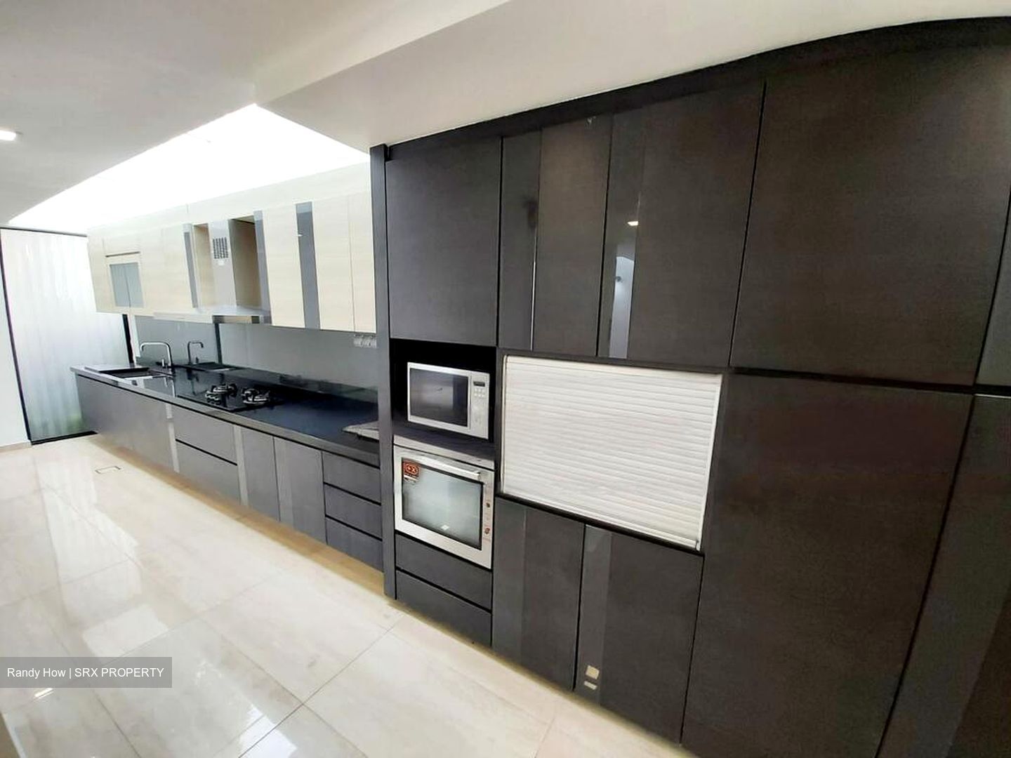Orchard Road (D9), Terrace #480318431